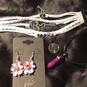 Vu “ Mix Bag Jewelry “
